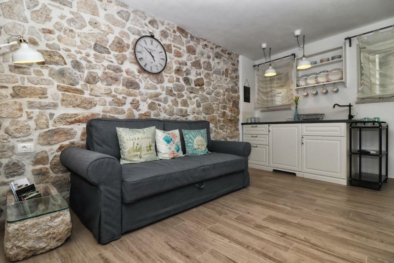 Cozy Apartment Mari Rovinj Exterior photo