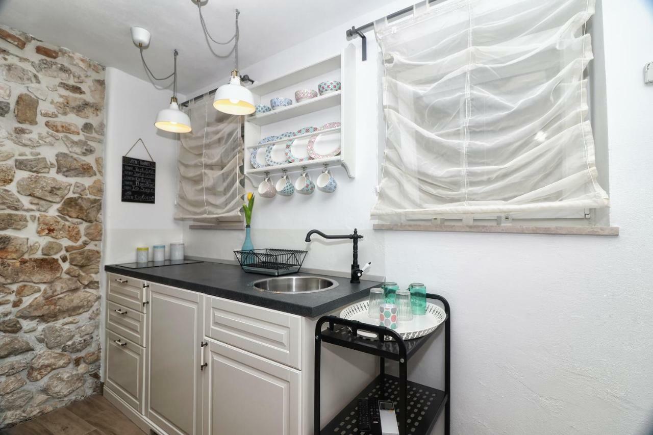 Cozy Apartment Mari Rovinj Exterior photo